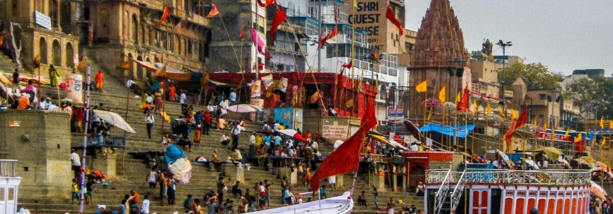 Exploring India’s Apparel Industry: A Vibrant Alternative to China Exploring India’s Apparel Industry: A Vibrant Alternative to China